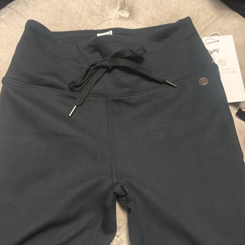 Balance Collection Women's Black High Rise Bootcut Pant, stretchy, new - Picture 11 of 13